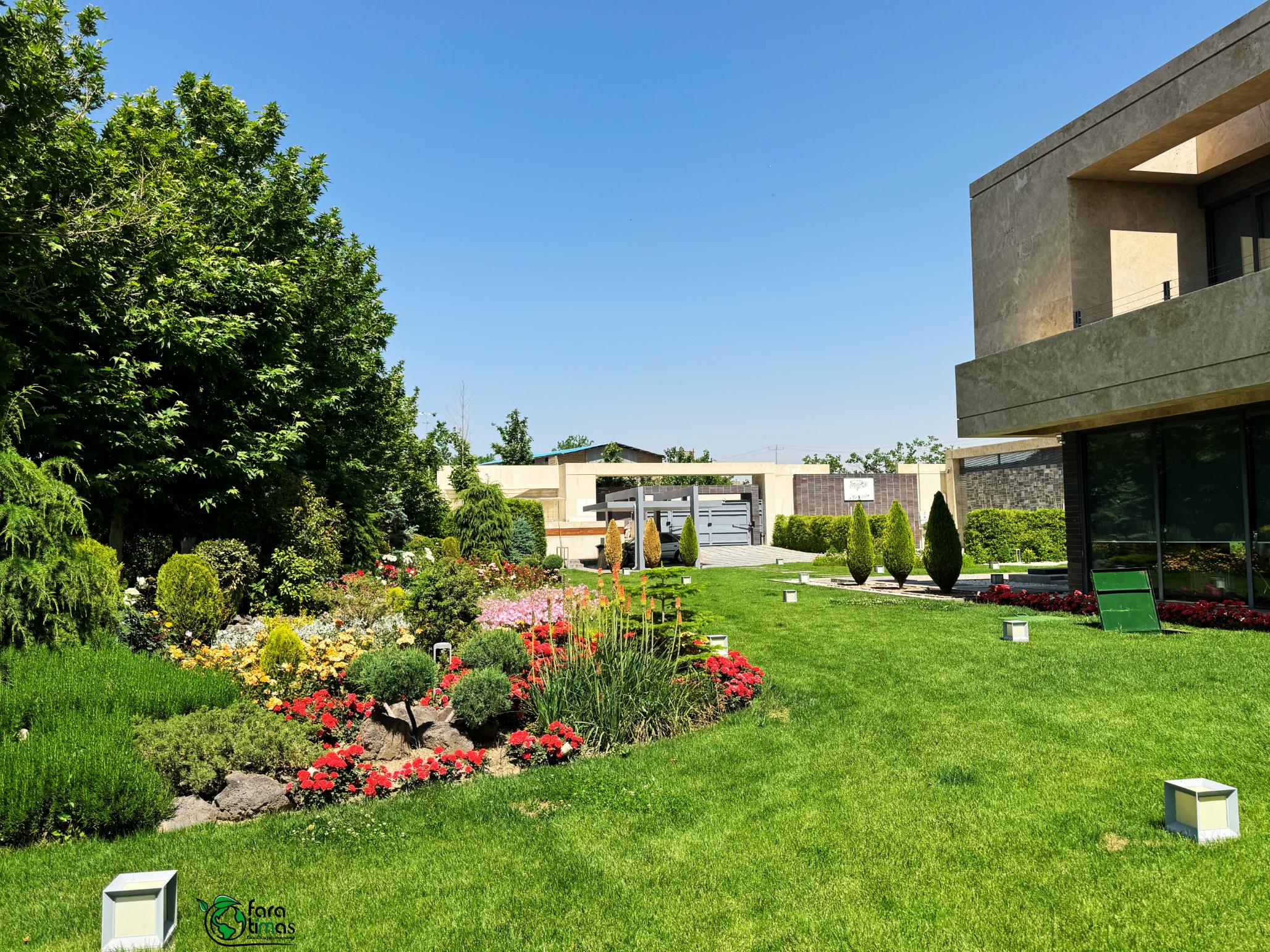 آشنایی با سبک های طراحی فضای سبز / روف گاردن / روف گاردن فضای سبز / روف گاردن فضای سبز در مشهد / سبک باغسازی مدرن / سبک باغ سازی کلاسیک
